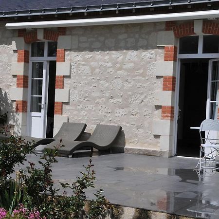 Petite Maison Des Roses - Gite 2 Personnes Brain-sur-Allonnes Екстер'єр фото